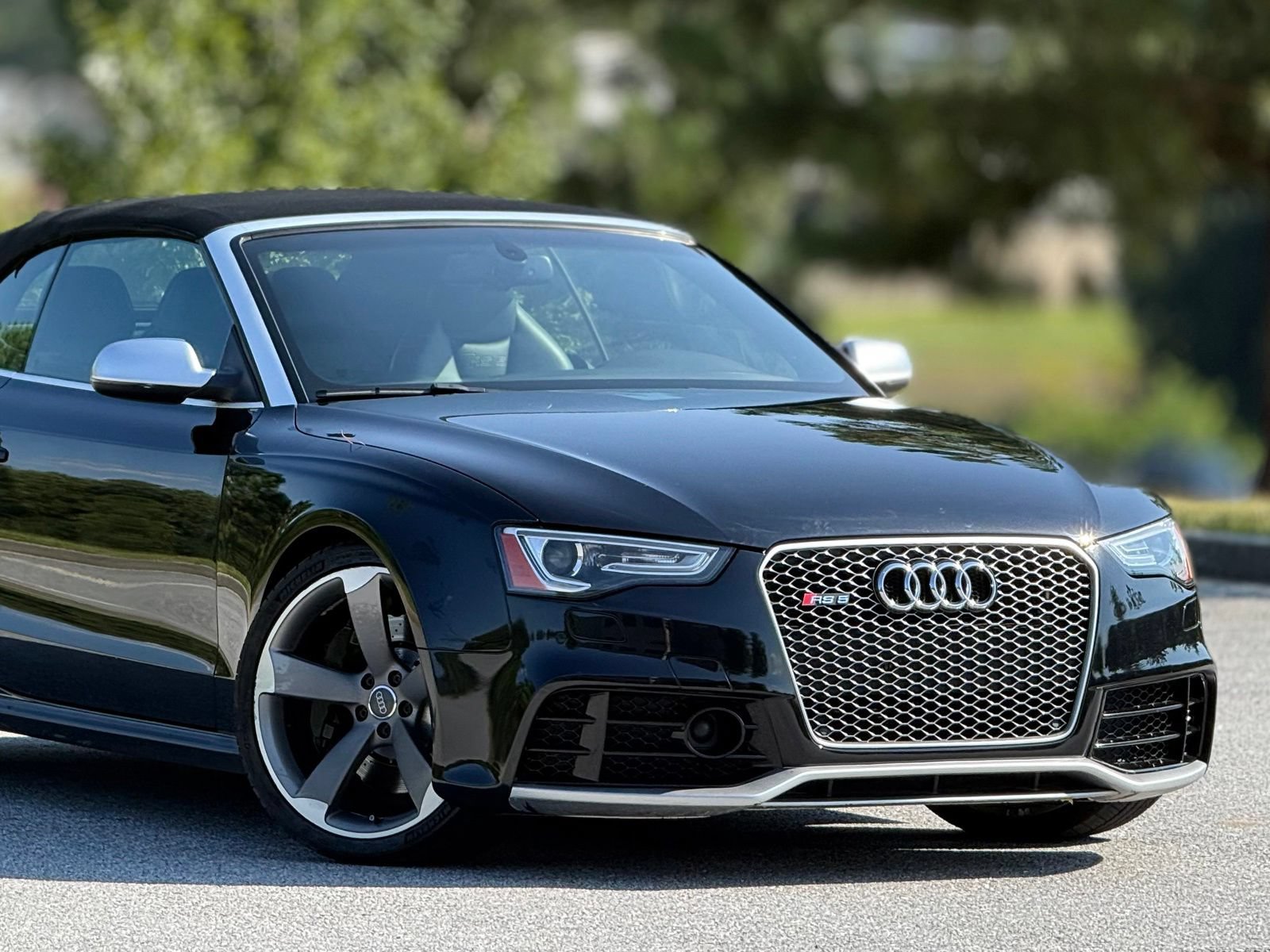 Used 2013 Audi RS 5 Cabriolet w/ Audi MMI Navigation Plus Pkg AWD/4WD image 43