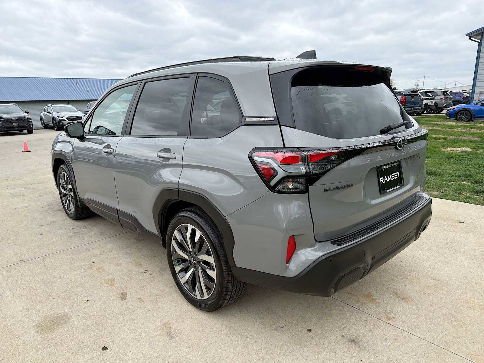 Certified 2025 Subaru Forester Touring w/ Popular Package - Touring AWD/4WD image 4