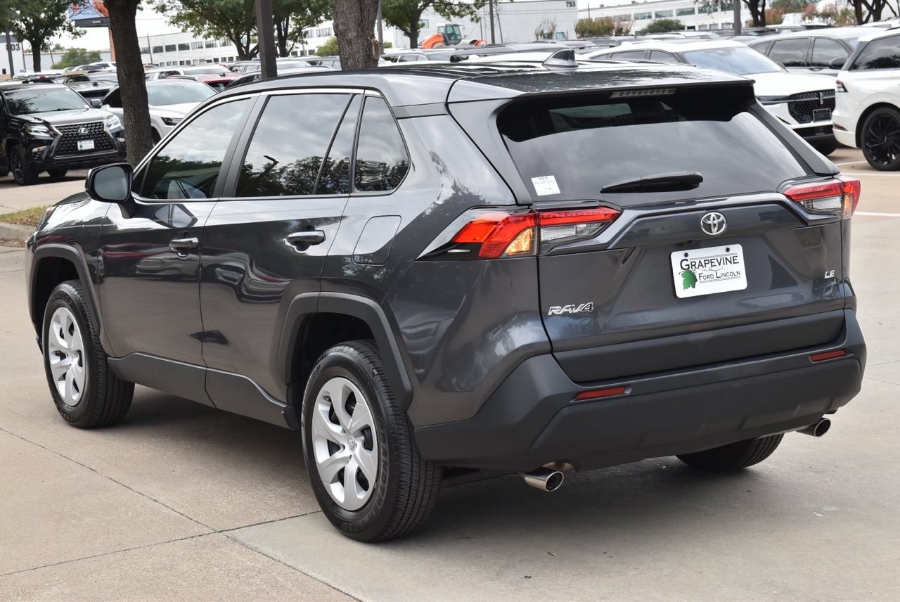 Used 2024 Toyota RAV4 LE FWD image 10