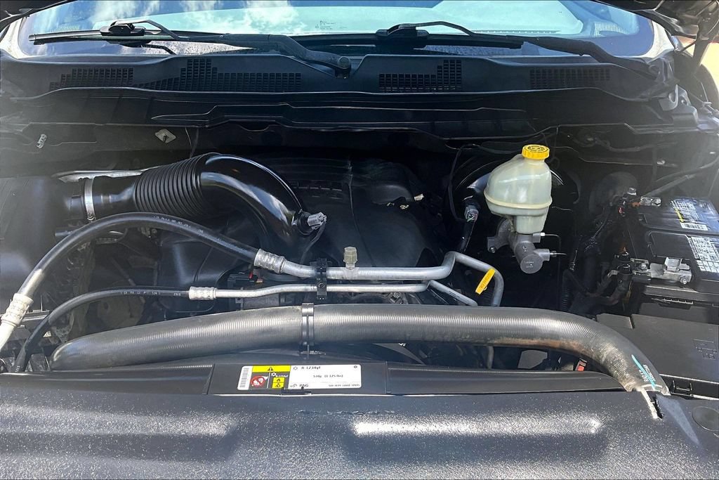 Used 2016 RAM 1500 SLT RWD image 13