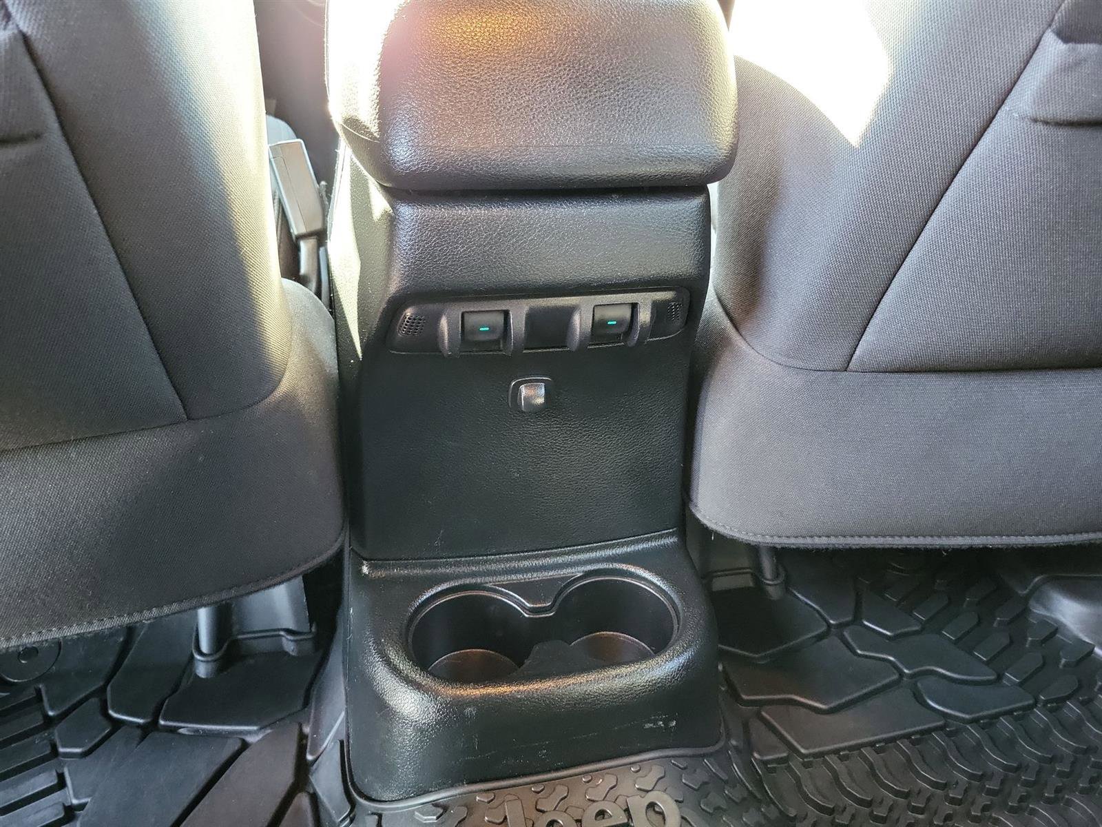 Used 2017 Jeep Wrangler Unlimited Sport image 18