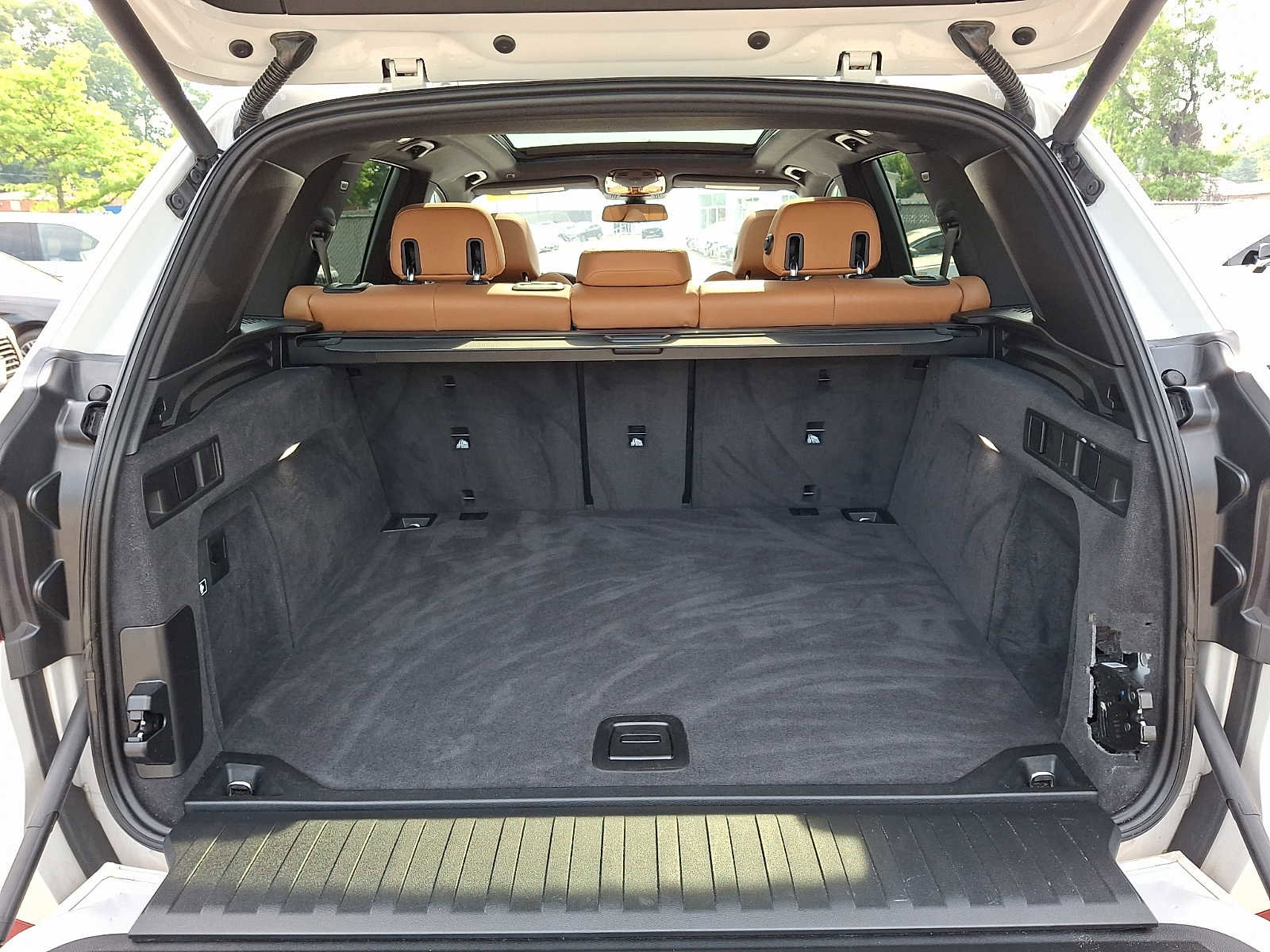 Used 2019 BMW X5 xDrive40i AWD/4WD image 29