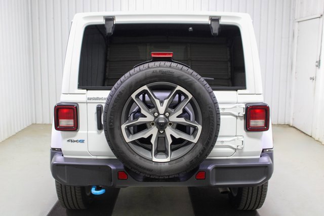 Used 2024 Jeep Wrangler Unlimited image 5