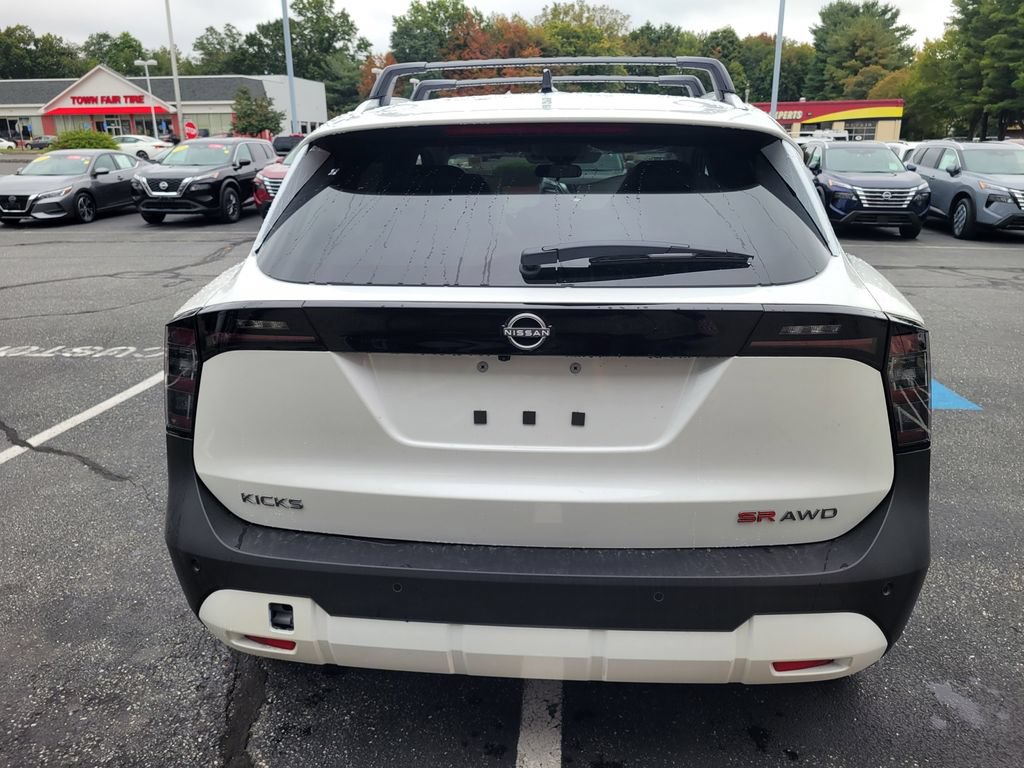 New 2026 Nissan Kicks SR w/ Cold Weather Package AWD/4WD image 5