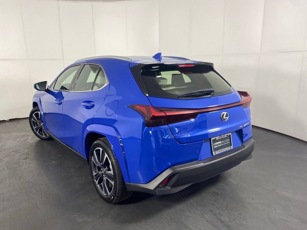 Used 2025 Lexus UX 300h AWD w/ Cold Area Package image 9