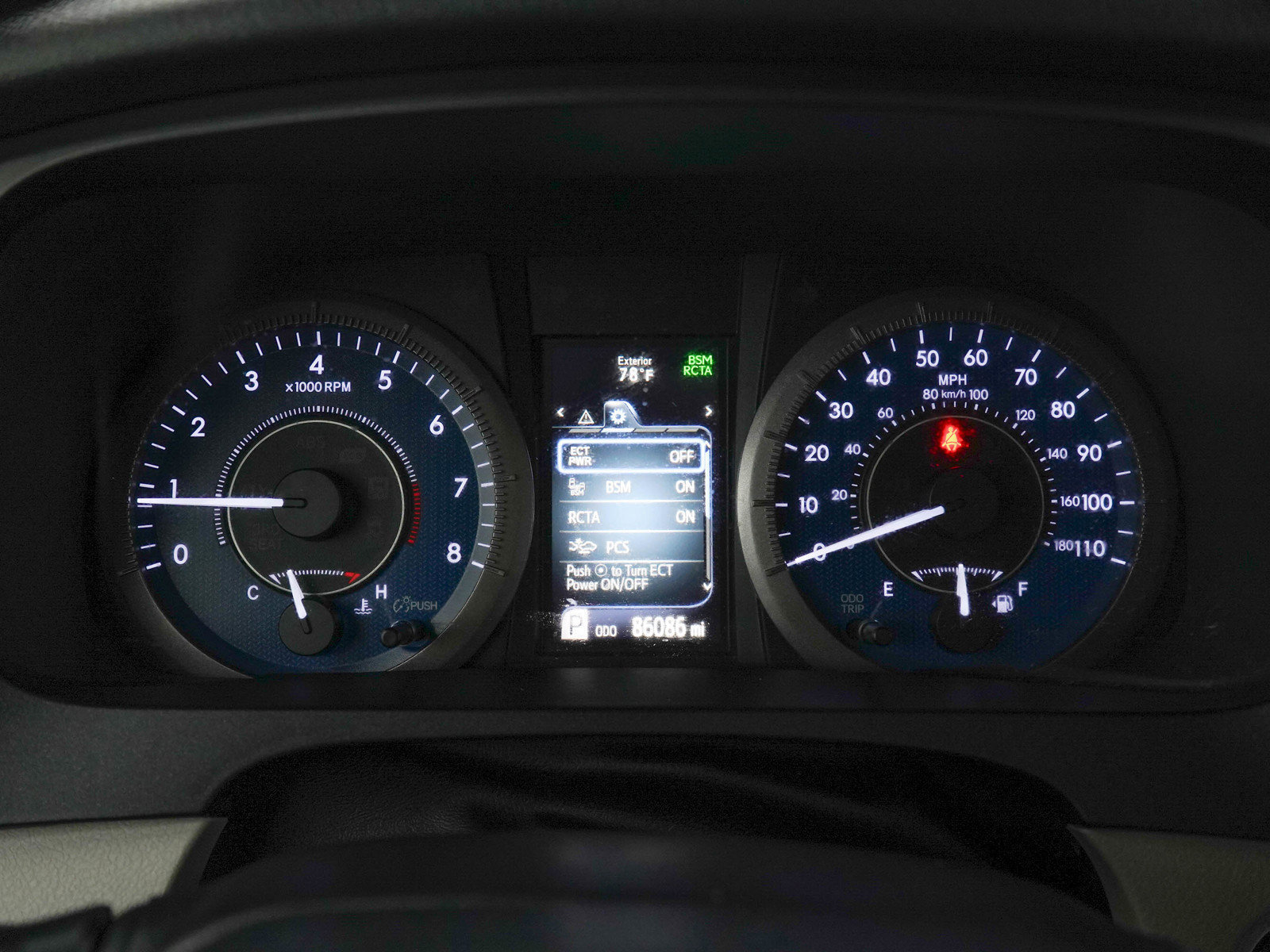 Used 2020 Toyota Sienna XLE w/ XLE Navigation Package FWD image 26