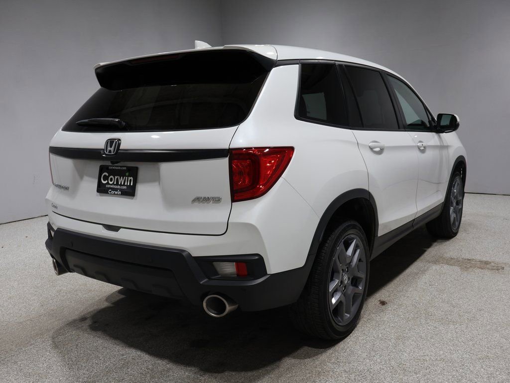 Used 2023 Honda Passport EX-L image 2