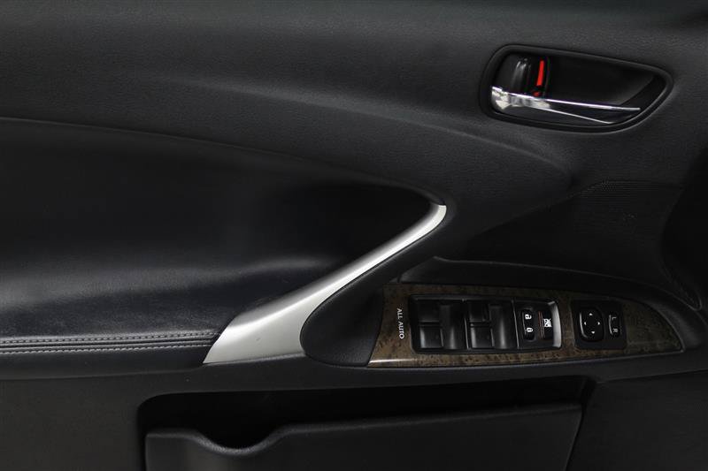 Used 2013 Lexus IS 250 w/ Premium Pkg Value Edition RWD image 15