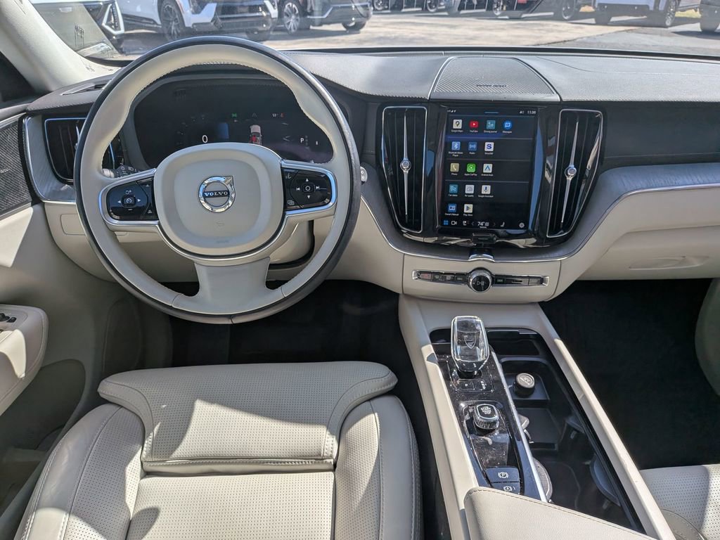 Used 2023 Volvo XC60 B6 Ultimate w/ Climate Package image 24