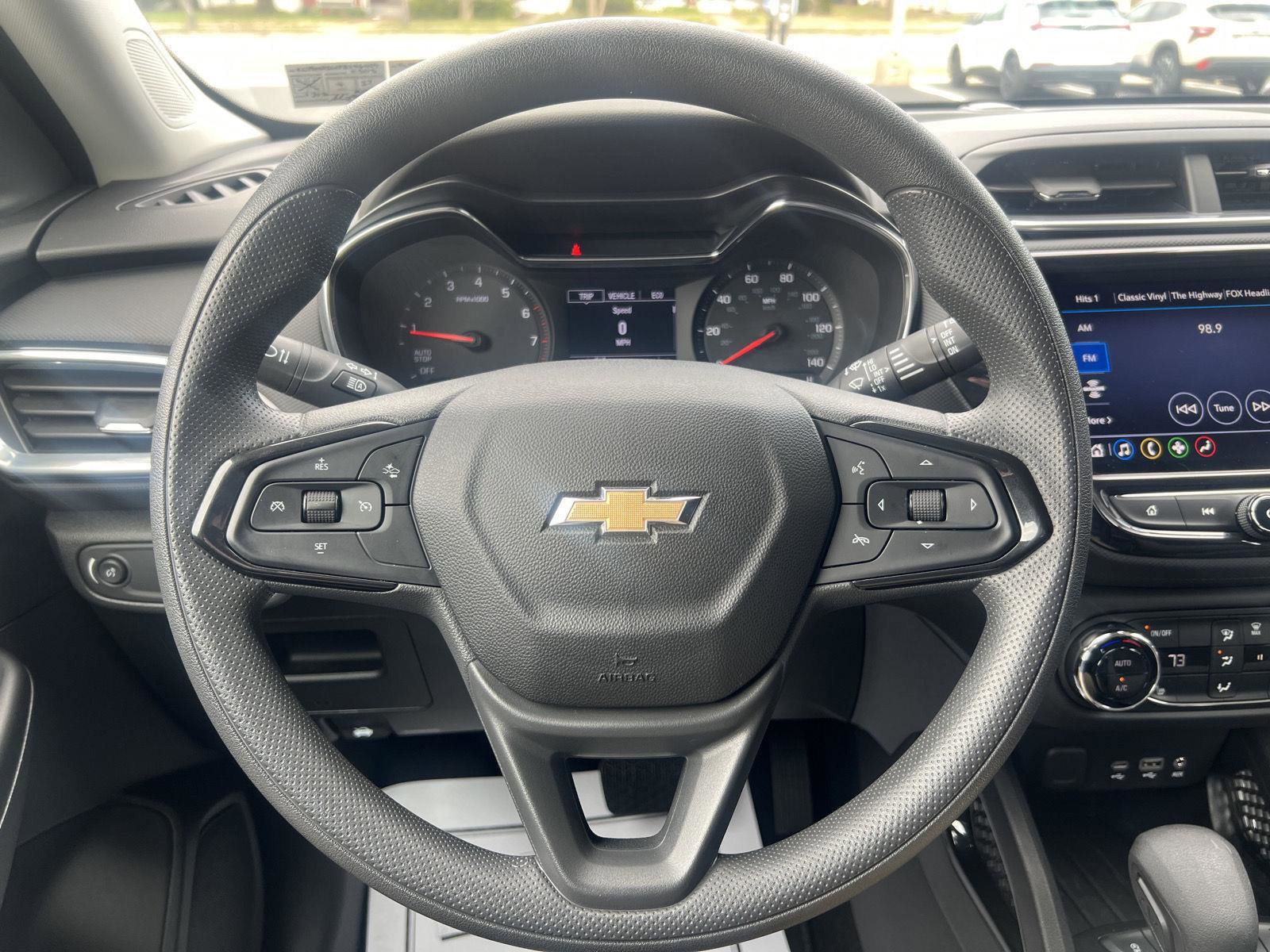 Certified 2023 Chevrolet TrailBlazer LT w/ Convenience Package AWD/4WD image 17