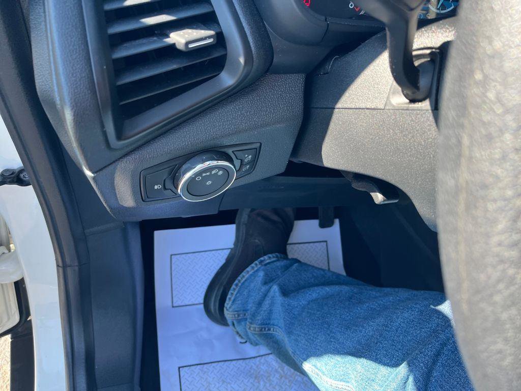 Used 2021 Ford EcoSport SE w/ SE Convenience Package image 13