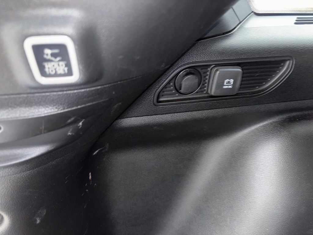 Used 2024 Jeep Grand Cherokee Laredo X w/ Luxury Tech Group I image 36