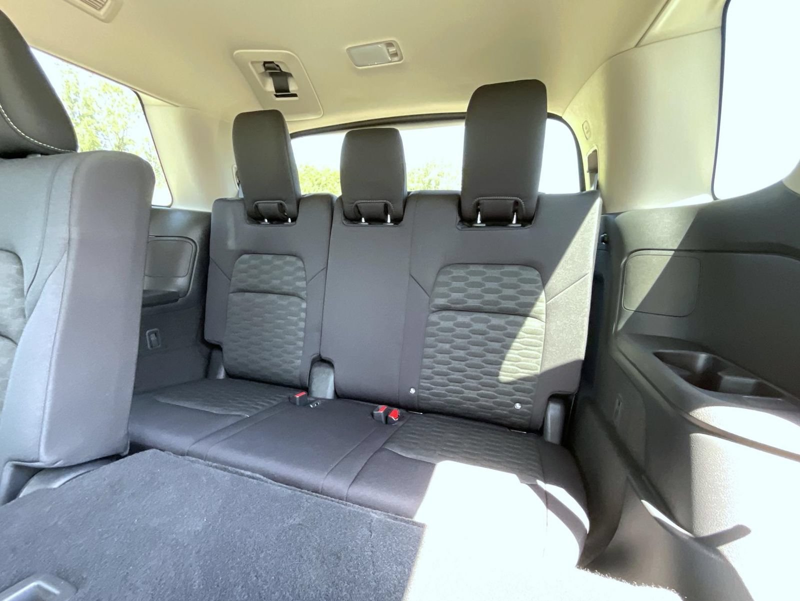 Used 2023 Nissan Pathfinder SV w/ Black Appearance Package AWD/4WD image 21