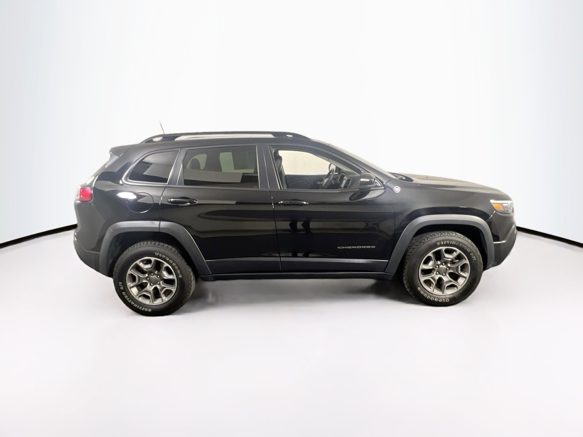 Used 2022 Jeep Cherokee Trailhawk w/ Sun, Sound & Nav Group AWD/4WD image 4