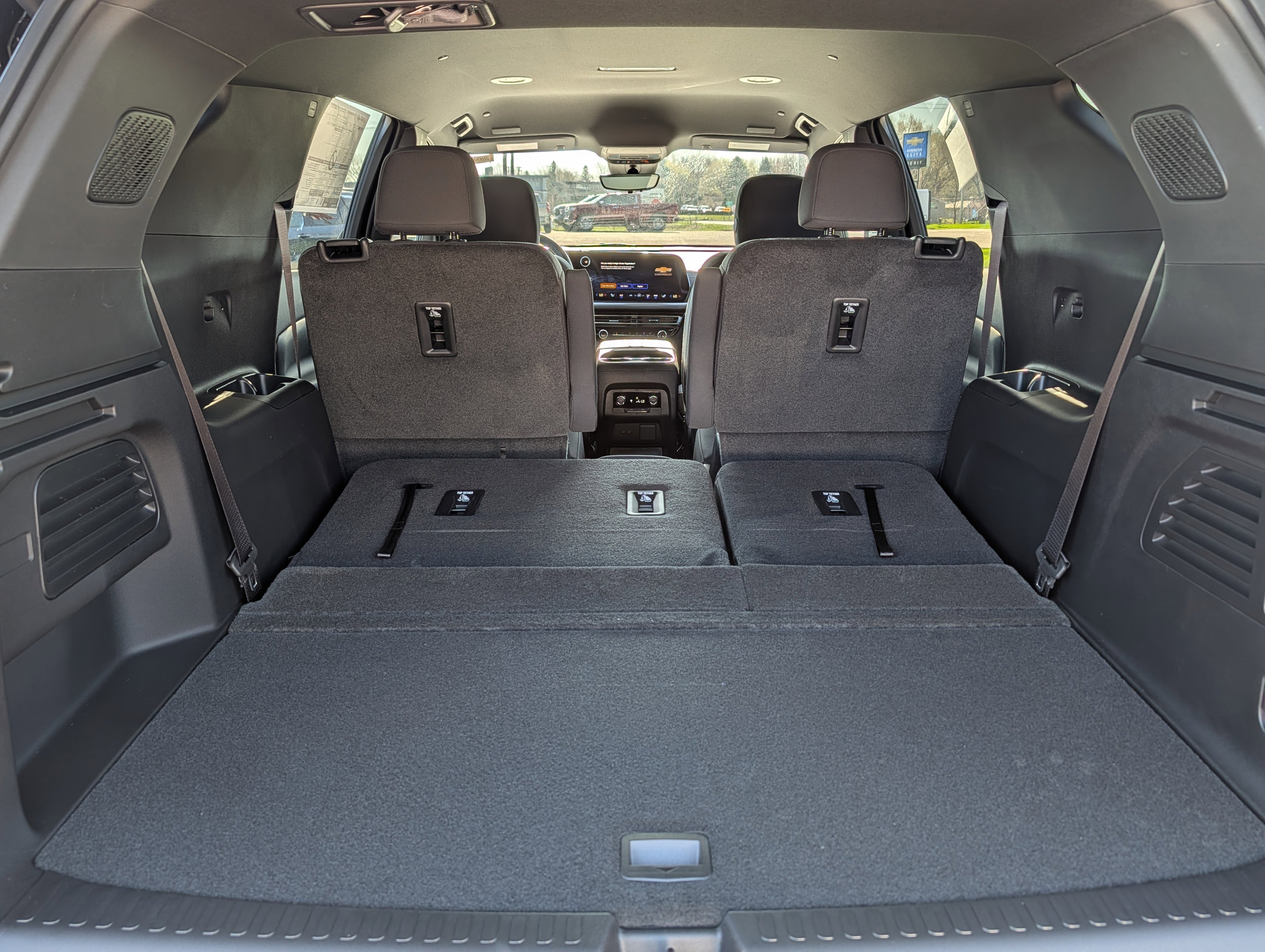 New 2026 Chevrolet Traverse LT w/ Midnight/Sport Edition AWD/4WD image 11