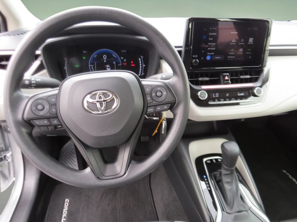 Used 2026 Toyota Corolla LE FWD image 19