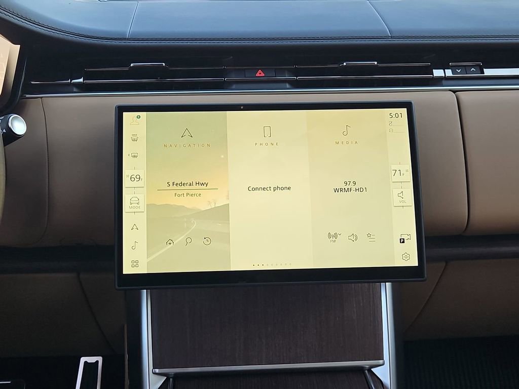 New 2026 Land Rover Range Rover SE image 21