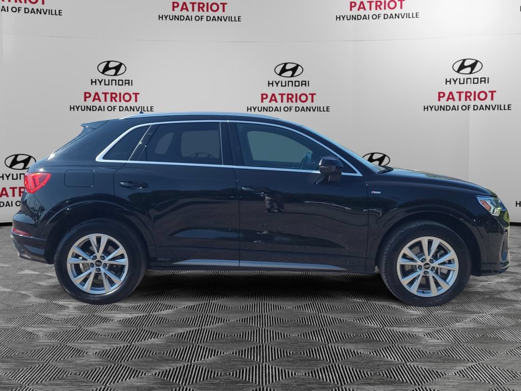 Used 2025 Audi Q3 2.0T Premium AWD/4WD image 2