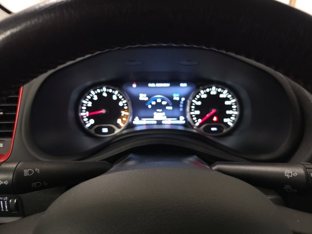 Used 2017 Jeep Renegade Trailhawk AWD/4WD image 16