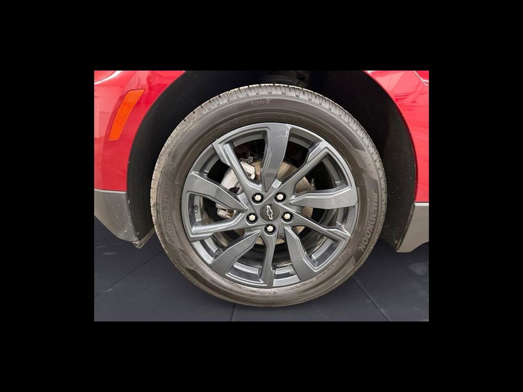 Used 2022 Chevrolet Equinox RS w/ Infotainment Package image 10