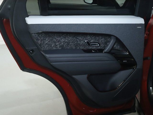 Used 2023 Land Rover Range Rover Sport SE Dynamic image 34