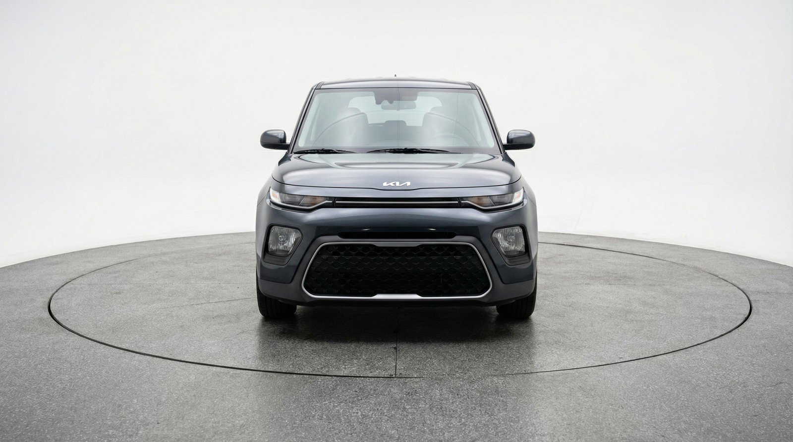 Used 2025 Kia Soul LX w/ LX Technology Package image 2