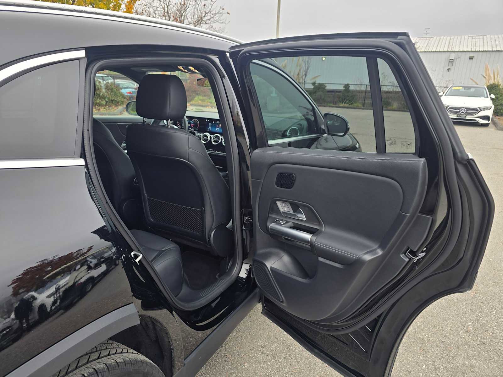 Used 2025 Mercedes-Benz GLA 250 image 15