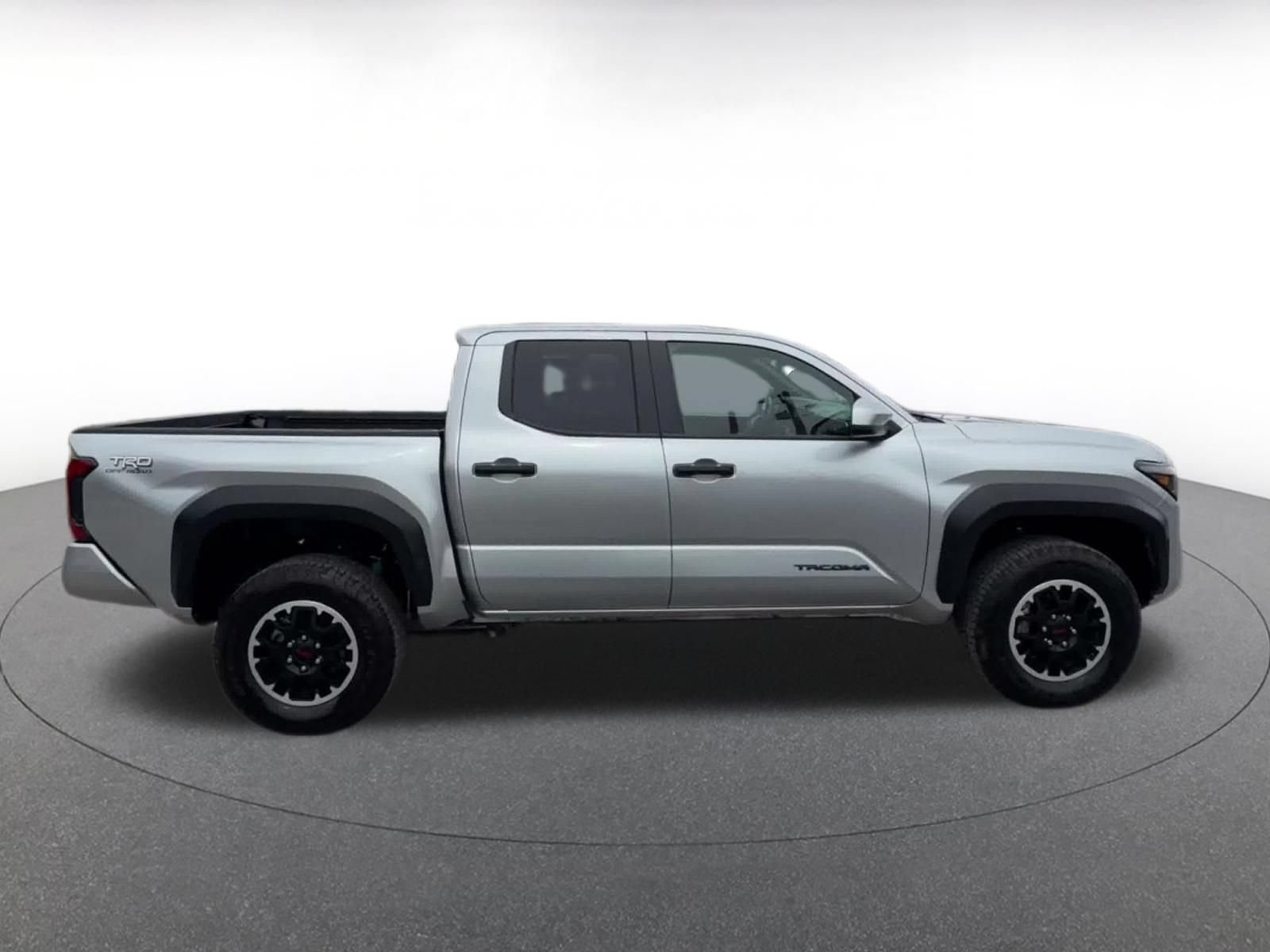 Used 2025 Toyota Tacoma TRD Off-Road AWD/4WD image 15