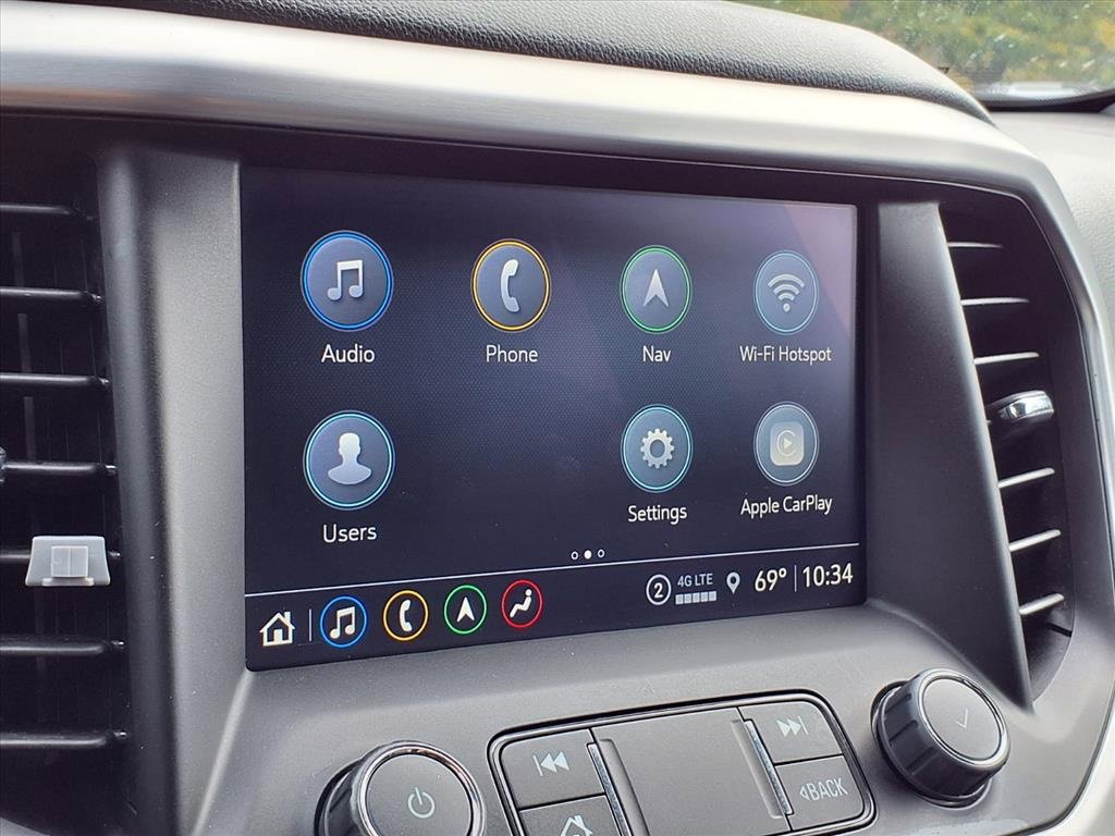 Used 2023 GMC Acadia SLT image 13