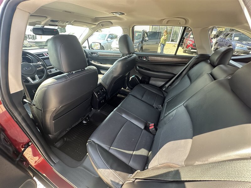 Used 2016 Subaru Outback 3.6R Limited AWD/4WD image 36