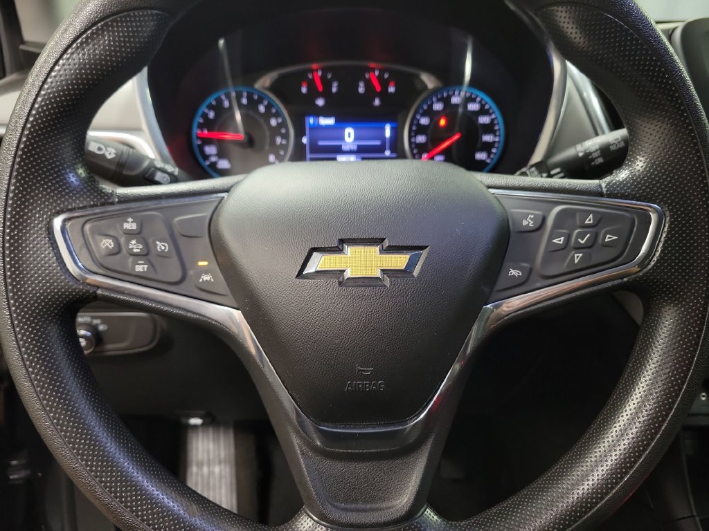 Used 2020 Chevrolet Equinox LT FWD image 23