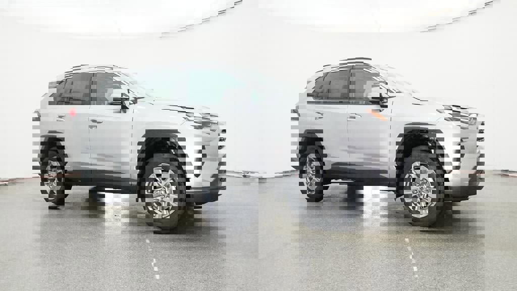 New 2025 Toyota RAV4 XLE image 28