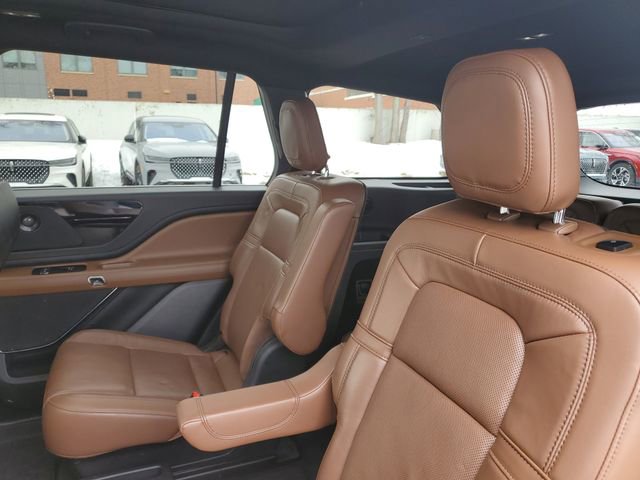 Certified 2023 Lincoln Aviator Reserve w/ Equipment Group 201A image 30