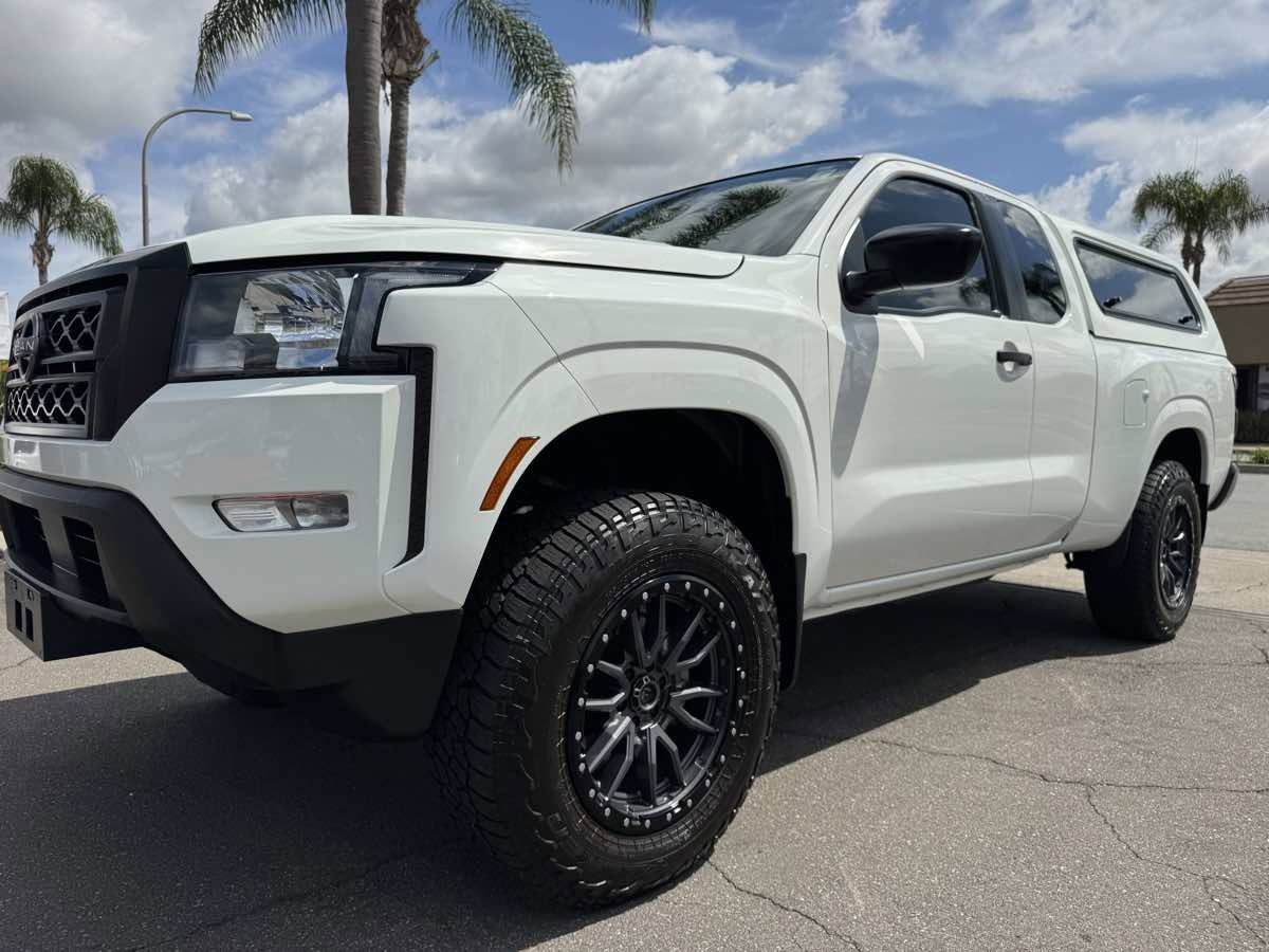 Used 2023 Nissan Frontier S w/ Technology Package AWD/4WD image 13