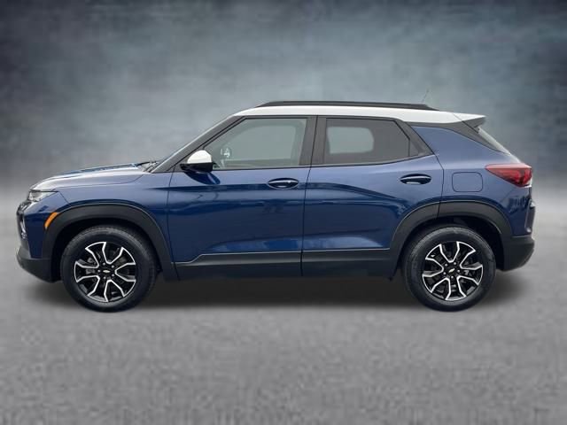 Used 2022 Chevrolet TrailBlazer ACTIV w/ Sun and Liftgate Package image 2