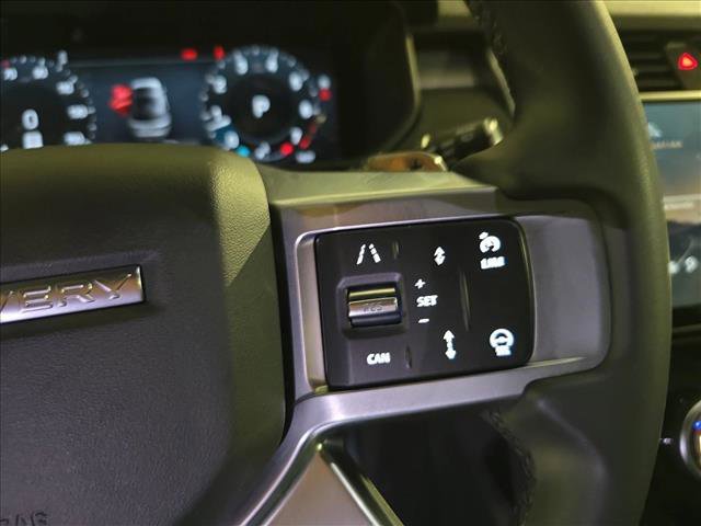 Certified 2024 Land Rover Discovery Dynamic SE image 16