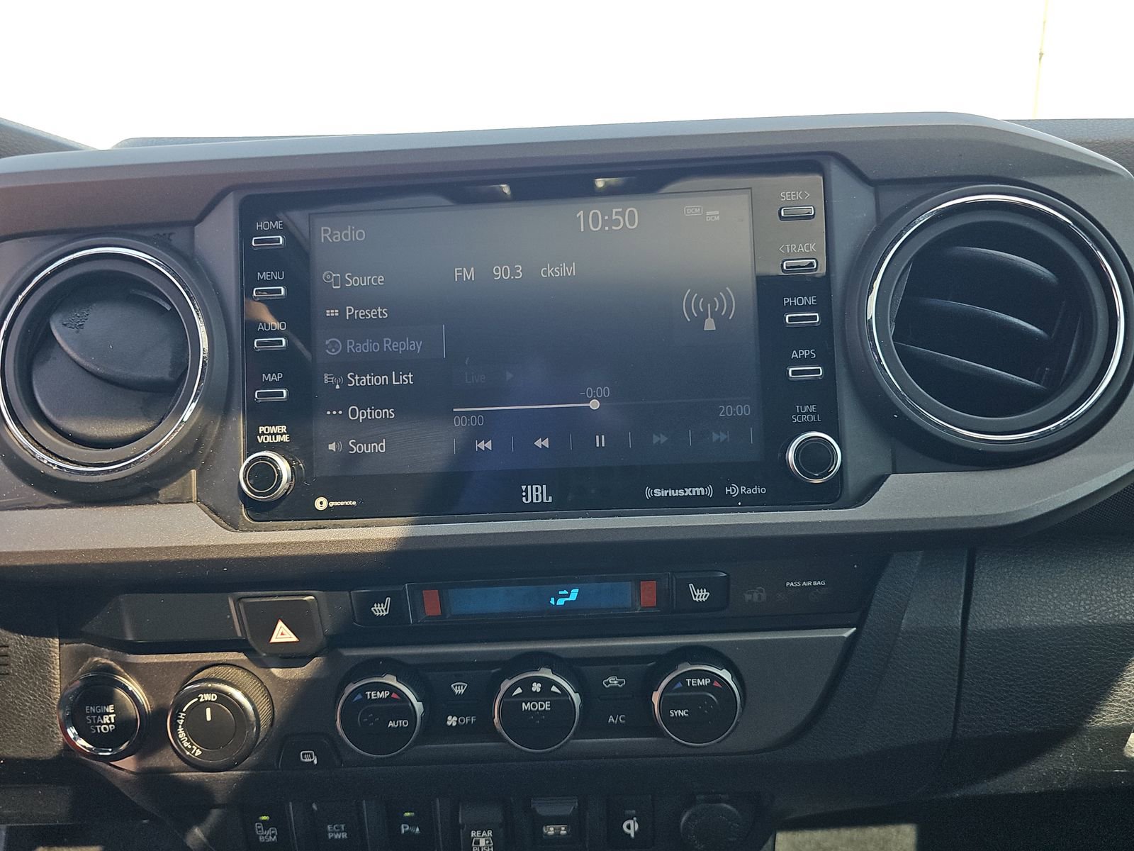 Used 2023 Toyota Tacoma TRD Off-Road w/ TRD Premium Off Road Package image 18