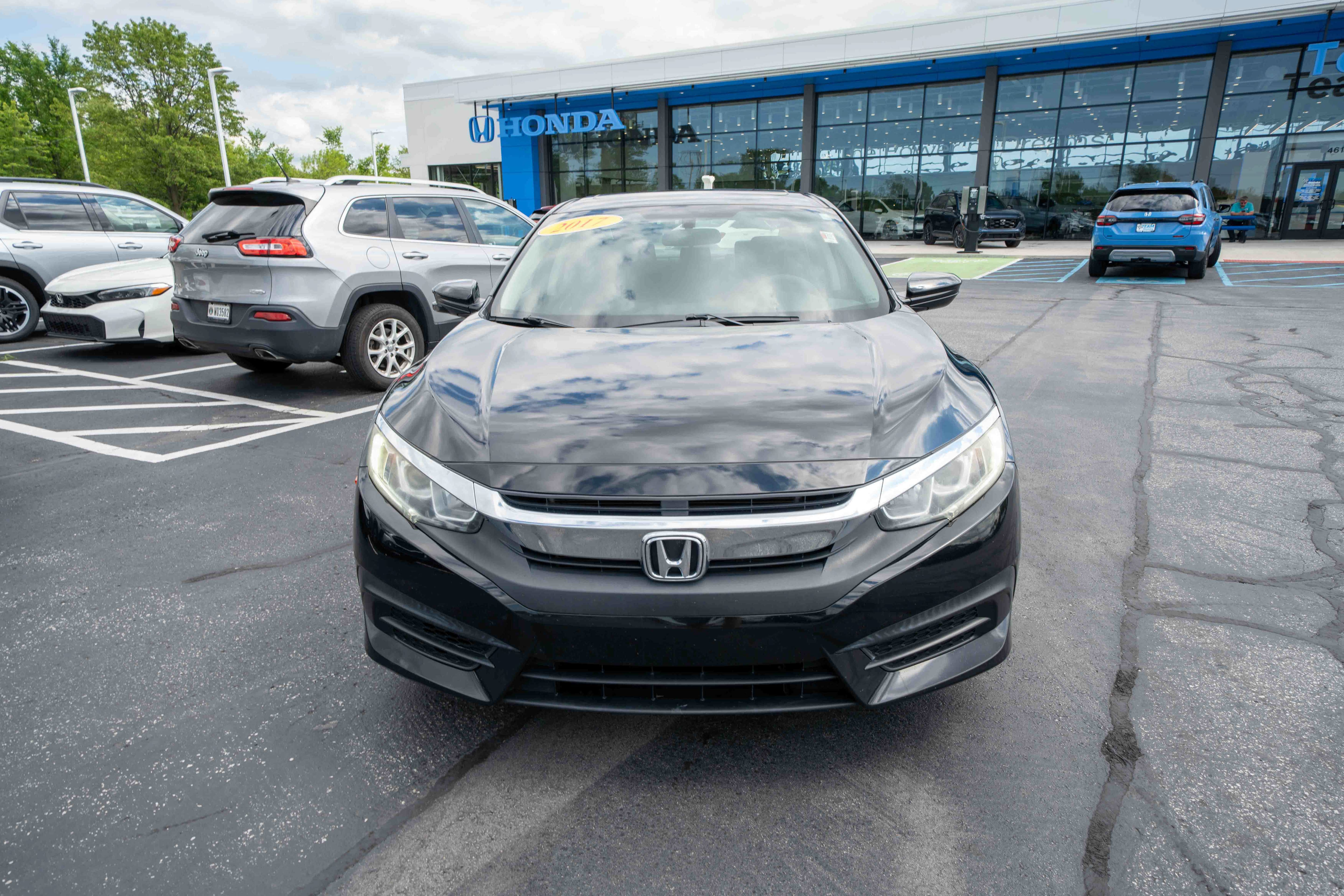 Used 2017 Honda Civic EX image 2
