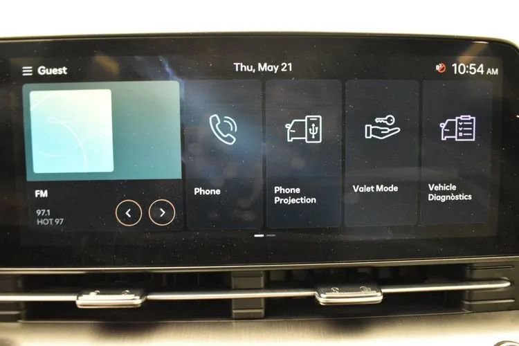 Used 2025 Hyundai Kona SEL FWD image 30