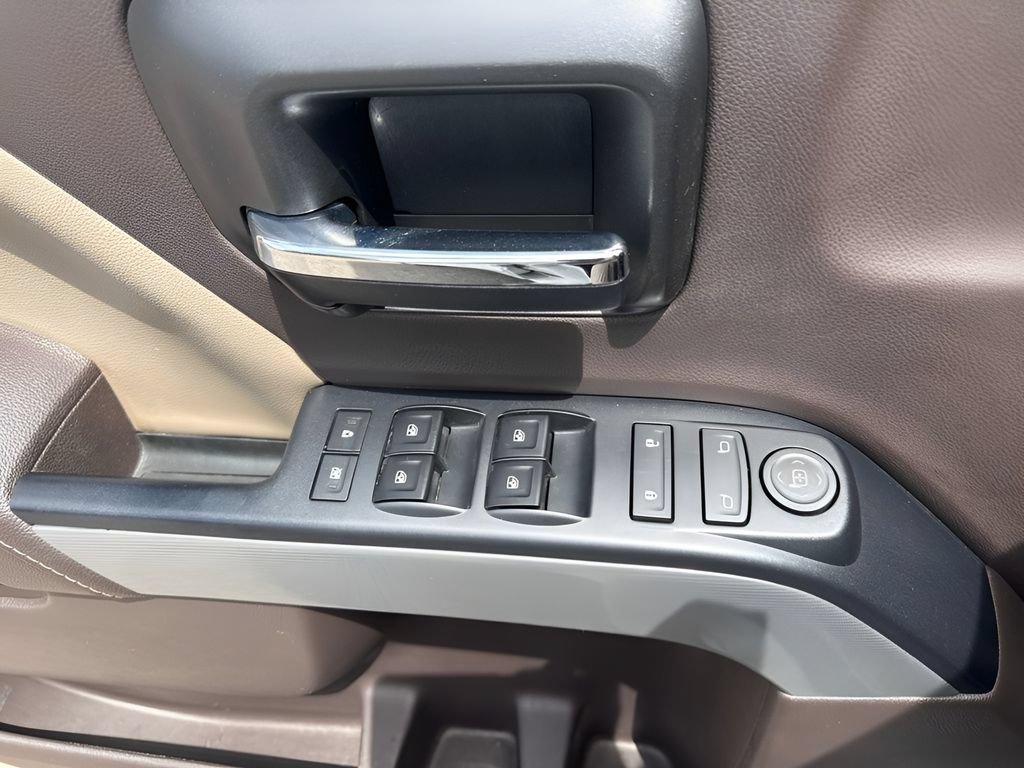 Used 2017 Chevrolet Silverado 1500 LT w/ All Star Edition AWD/4WD image 25