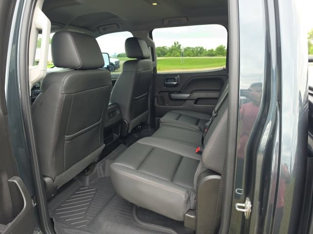 Used 2018 GMC Sierra 2500 SLT w/ Duramax Plus Package AWD/4WD image 9