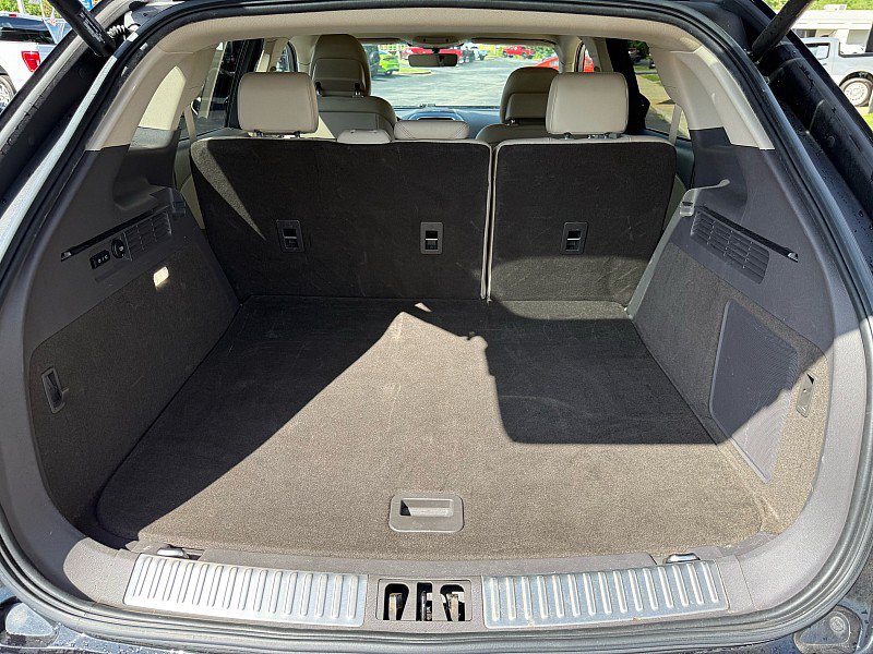 Used 2019 Lincoln Nautilus Reserve FWD image 16