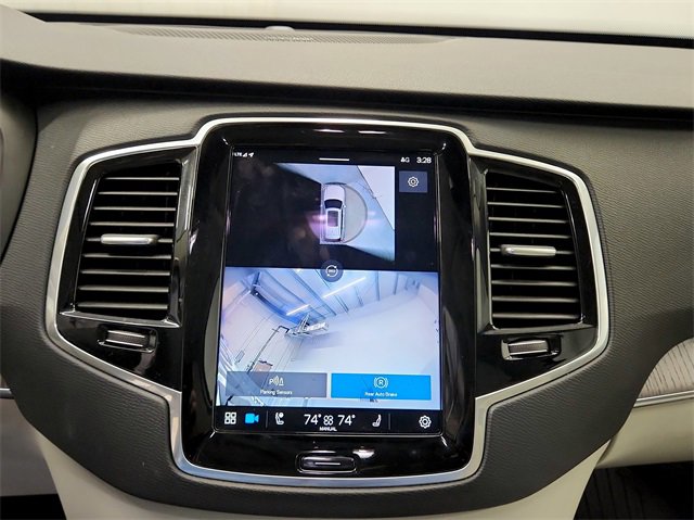 Used 2024 Volvo XC90 B5 Plus image 23