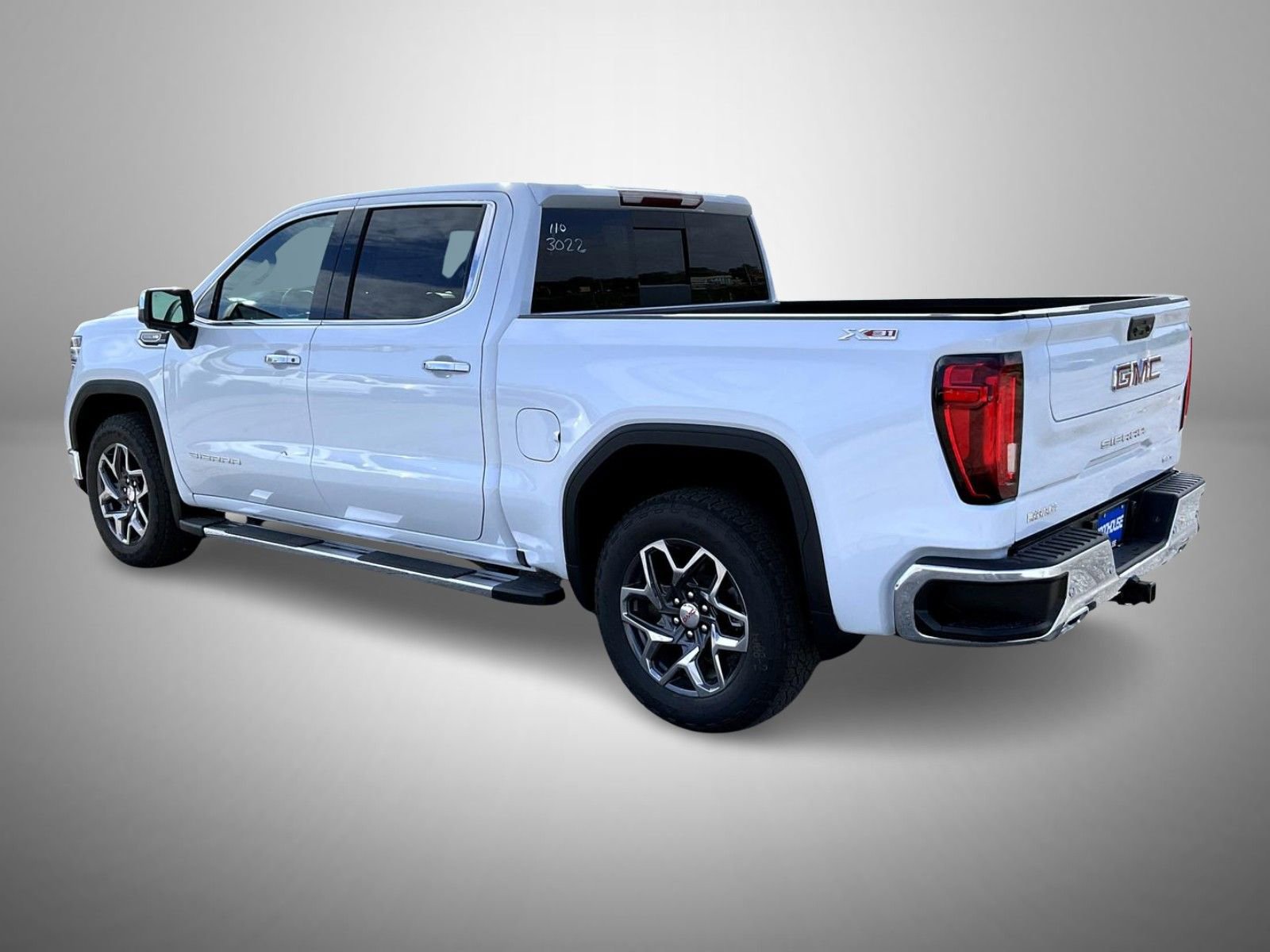 New 2026 GMC Sierra 1500 SLT w/ SLT Premium Plus Package image 7