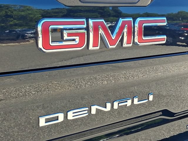 Used 2025 GMC Sierra 3500 Denali w/ Denali Reserve Package AWD/4WD image 33