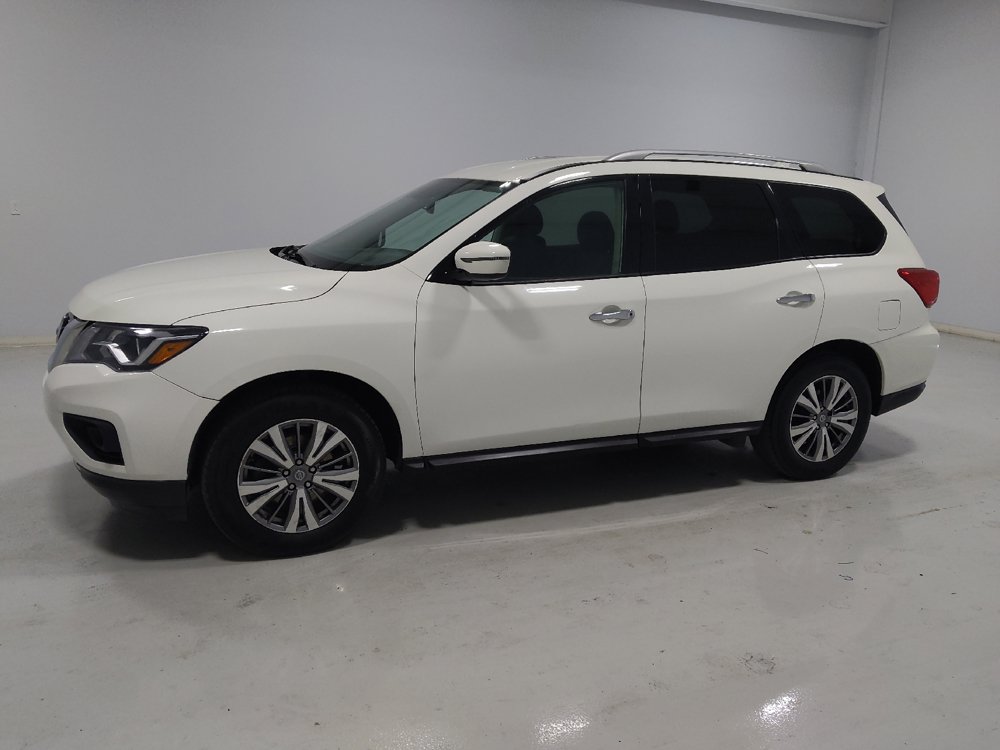 Used 2020 Nissan Pathfinder SV AWD/4WD image 2