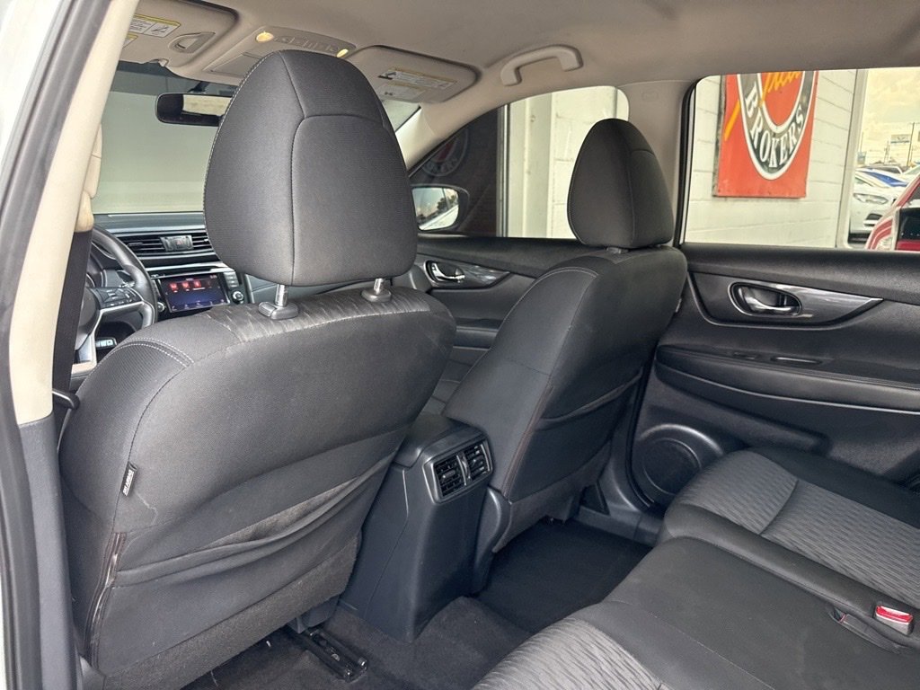 Used 2018 Nissan Rogue S image 7