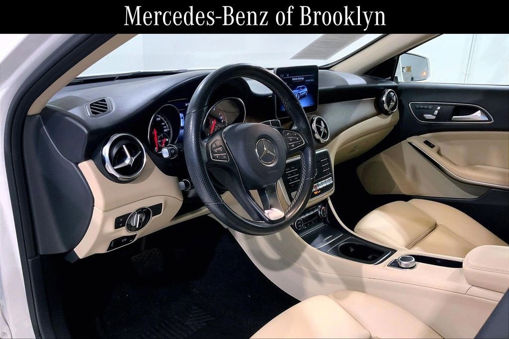 Used 2019 Mercedes-Benz GLA 250 4MATIC image 17