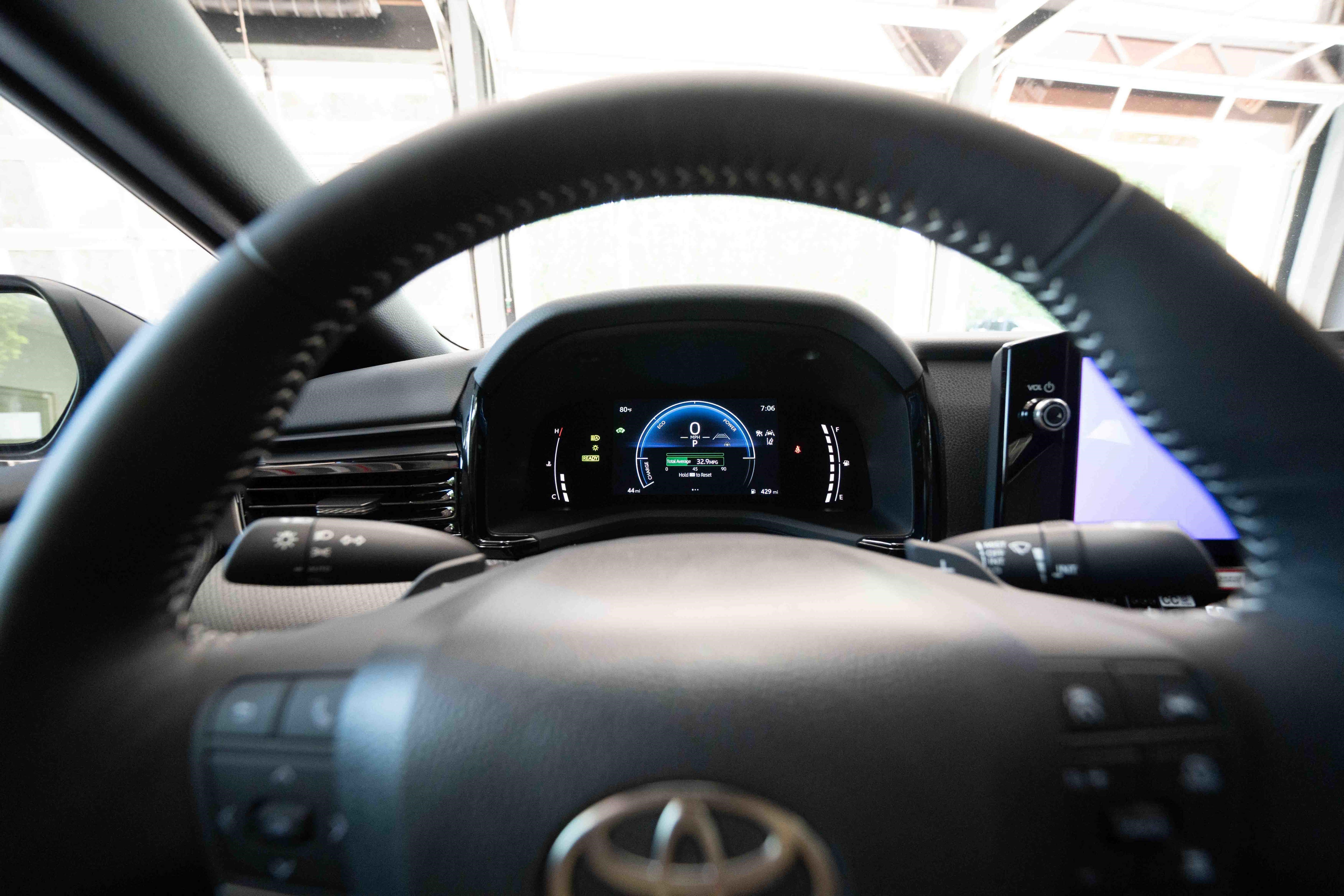 New 2026 Toyota Camry SE w/ Multimedia Upgrade Package AWD/4WD image 15