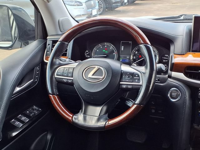 Used 2018 Lexus LX 570 4WD w/ Luxury Package image 7